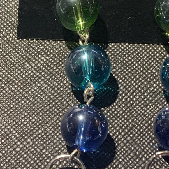 EARRINGS - Picture 2 of 3